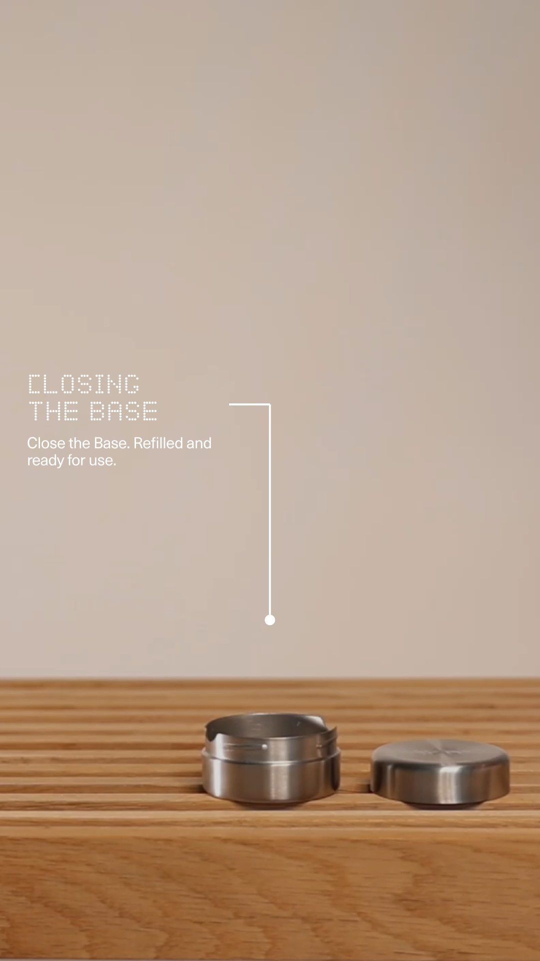 Closing the Uchi Base after inserting the Pod – ready to whisk